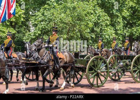 The King's Troop Royal Horse Artillery pulling field guns behind them, make their way along The Mall at The Trooping Of The Colour, London ,UK, 2018 Stock Photo