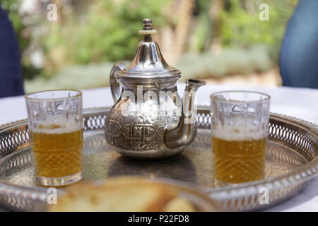 Morocco, Quarzazate, travel route along road N9, tea break Stock Photo