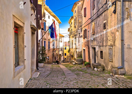 Groznjan cobbled street and old architecture view, Istria region of Croatia Stock Photo