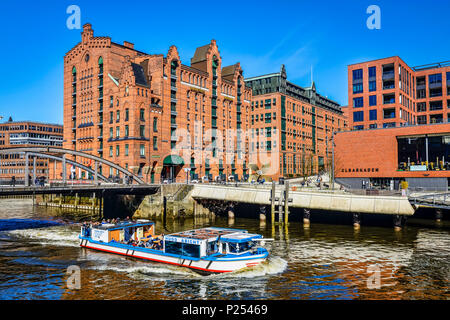 Germany, Hamburg, 'HafenCity' (city quarter), 'Internationales Maritimes Museum Hamburg' (international maritime museum), Magdeburger Hafen Stock Photo