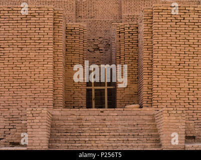 Elamite terraced temple at Chogha Zanbil Stock Photo