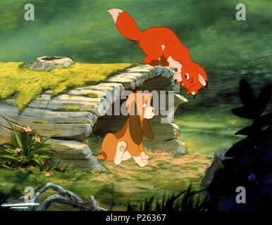 Original Film Title: THE FOX AND THE HOUND.  English Title: THE FOX AND THE HOUND.  Film Director: RICHARD RICH; BARRY BERMAN; ART STEVENS.  Year: 1981. Credit: WALT DISNEY PRODUCTIONS / Album Stock Photo