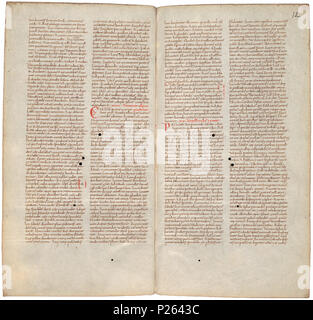 . Pantegni pars prima theorica (lib. I-X) - folios 011v (left) and 012r (right)  .  Lefthand side folio 011v; righthand side folio 012r from an 11th century copy of the Liber pantegni. This is the earliest known copy (prior to 1086) of the Liber pantegni, made at Monte Cassino under the supervision of Constantine the African. It is dedicated to Abbot Desiderius of Monte Cassino (1027-1087), before he became Pope Victor III. Read backgroud information in Dutch and in English. . Constantine the African (ca. 1010-1098/9) 175 Liber pantegni - KB 73 J 6 - folios 011v (left) and 012r (right) Stock Photo