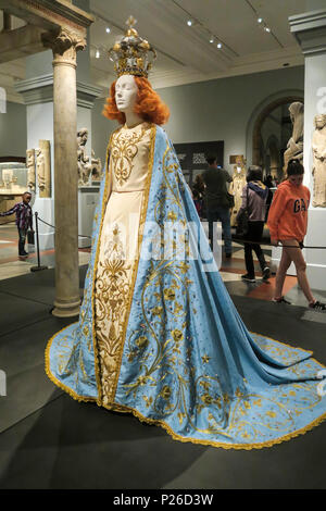 'Heavenly Bodies' Fashion Institute Exhibit at the Metropolitan Museum of Art, NYC, USA Stock Photo