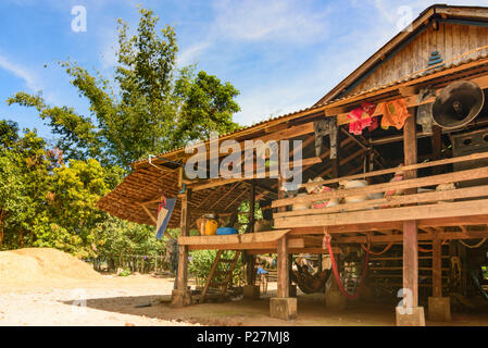 Hpa-An, traditional house, people in hammock, Kayin (Karen) State, Myanmar (Burma) Stock Photo