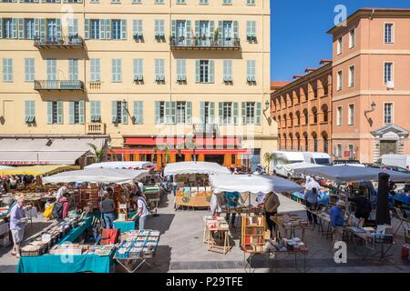 France, Alpes Maritimes, Nice, fair to books on the place of the Palace of Justice Stock Photo