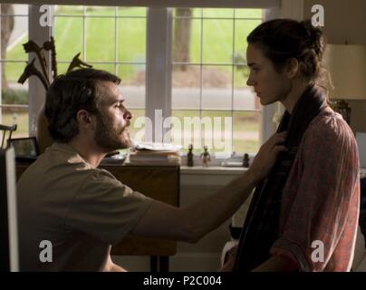 Original Film Title: RESERVATION ROAD.  English Title: RESERVATION ROAD.  Film Director: TERRY GEORGE.  Year: 2007.  Stars: JENNIFER CONNELLY; JOAQUIN PHOENIX. Credit: FOCUS FEATURES/RANDOM HOUSE FILMS/RESERVATION ROAD/MIRACLE P / POLAY, MACALL / Album Stock Photo