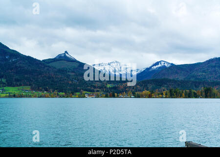 Lake Wolfgang or Wolfgangsee near St. Wolfgang town and Schafberg Alps mountain, Salzkammergut resort, Austria Stock Photo