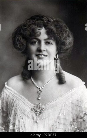 . English: Marie Studholme (1875-1930), star of Victorian and Edwardian musical comedy . circa 1900. Unknown 33 Marie Studholme01 Stock Photo
