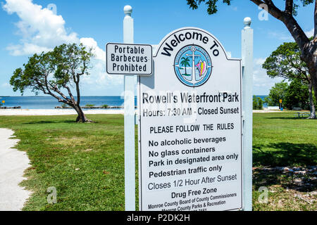 Florida Upper Key Largo Florida Keys,Rowell's Waterfront Park,Blackwater sound,sign,park rules,drug free zone,no alcohol,FL170818008 Stock Photo