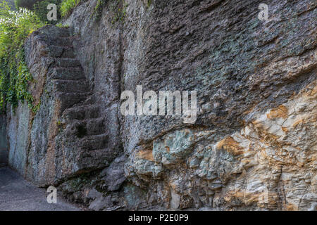 Yunotsu Townscape Staircase- Yunotsu is a classic Edo period hot spring town, west of the Iwami Ginzan site.  Besides its role as a pleasure center, d Stock Photo