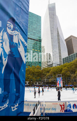 ice skating in Bryant Par in Winter, Manhattan, New York City, USA, America Stock Photo