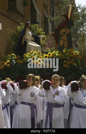SPAIN - Valencia autonomous region - L'Alacantí (district) - Alicante. Alicante (capital); procesion de semana santa (viernes) por El Barrio / casco antiguo; cofradía / paso de la Santa Oración en el Huerto. Stock Photo