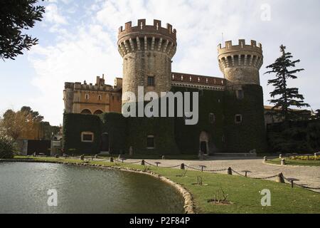 SPAIN - Catalonia - Alt Empordá (district) - GERONA. Peralada / Peralada; castillo. Stock Photo