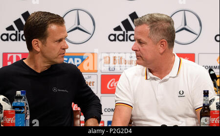 Vatutinki, Russland. 15th June, 2018. Oliver Bierhoff (Germany/Manager National Team) and Stefan Ries (SAP Chief Human Resources Officer). GES/Football/World Cup 2018 Russia: DFB Press Conference, Moscow/Vatutinki, 15.06.2018 GES/Soccer/Football/Worldcup 2018 Russia: DFB Press Conference, Moskow/Watutinki, June 15, 2018 | usage worldwide Credit: dpa/Alamy Live News Stock Photo