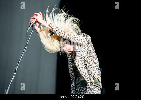 Firenze, Italy. 14th Jun, 2018. The English/american indie rock band The Kills performing live on stage at the Firenze Rocks festival 2018, opening for the Foo Fighters. Photo: Alessandro Bosio/Pacific Press Credit: Alessandro Bosio/Alamy Live News Stock Photo