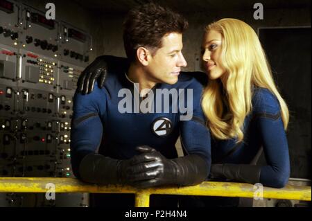 Original Film Title: FANTASTIC FOUR.  English Title: FANTASTIC FOUR.  Film Director: TIM STORY.  Year: 2005.  Stars: IOAN GRUFFUDD; JESSICA ALBA. Credit: 20TH CENTURY FOX / Album Stock Photo