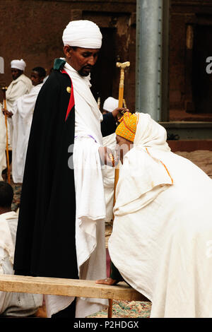 LALIBELA, ETHIOPIA - 30 AUGUST 2013: Holy Mass of the orthodox Ethiopian church of religious churches in carve in solid rock in Lalibela Stock Photo