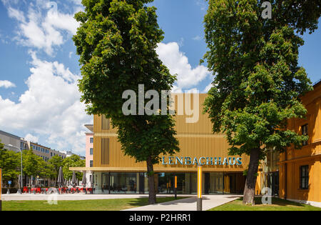 Lehnbachhaus art Museum, extension of the existing building by architect Norman Foster and Partners, Staedtische Galerie im Lehn Stock Photo