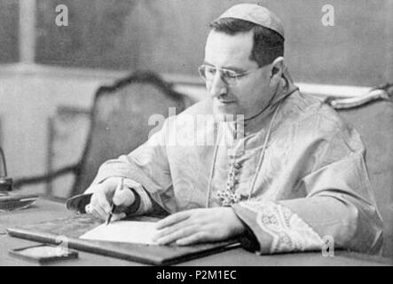 . Italiano: Il cardinale arcivescovo di Genova Giuseppe Siri. 1960. The original uploader was RiccardoP1983 at Italian . 37 Giuseppe Siri, 1960 Stock Photo