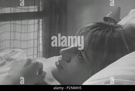 . Italiano: Screenshot del film La Parmigiana di Antonio Pietrangeli, 1963 . 1963. Antonio Pietrangel 46 La Parmigiana Pietrangeli Stock Photo
