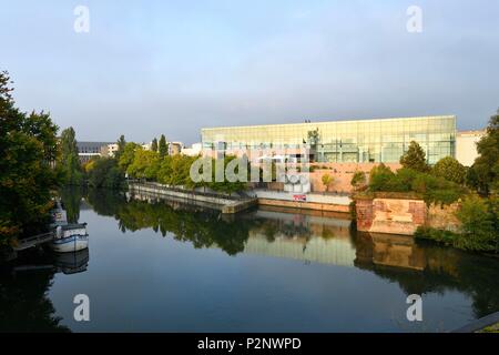 France, Bas Rhin, Strasbourg, Musee d'Art Moderne et Contemporain de Strasbourg also called MAMCS (Museum of Modern and Contemporary Art in Strasbourg) by architect Adrien Fainsilber Stock Photo