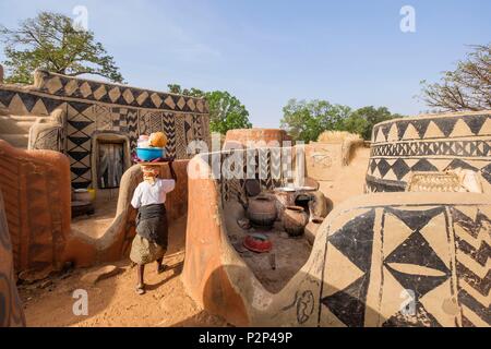 Burkina Faso, Centre-Sud region, Nahouri province, Tiebele, the Royal Court is an exceptional testimony of Kassena traditions and architecture Stock Photo