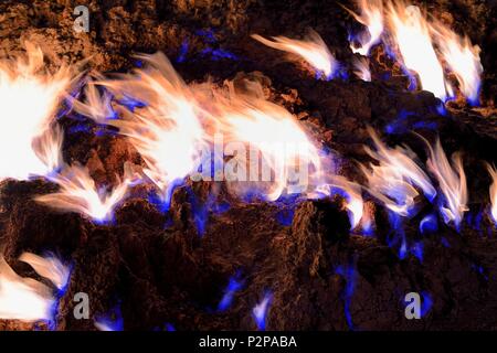 Azerbaijan, Baku, Absheron Peninsula, Yanar Dag meaning burning mountain is a natural gas fire which blazes continuously on a hillside Stock Photo