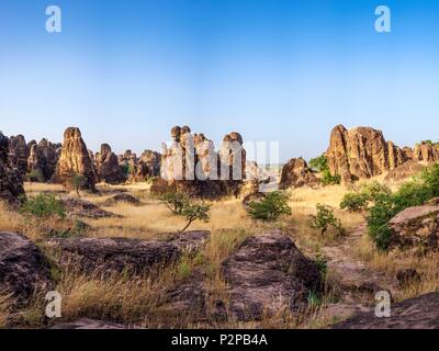 Burkina Faso, Cascades region, Sindou, country of the Senoufo ethnic group, the Sindou peaks are sandstone pitons carved by nature and a sacred place for Senoufos Stock Photo