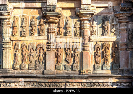 Inside the Chennakeshava Complex, with the exterior walls carvings on the Andal Temple depicting different poses of the Andal saint. Belur, Karnataka, Stock Photo