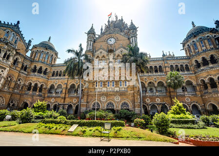 In front of  Chhatrapati Shivaji Terminus (formerly Victoria Terminus) a historic railway station and a UNESCO World Heritage Site in Mumbai, Maharash Stock Photo
