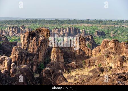 Burkina Faso, Cascades region, Sindou, country of the Senoufo ethnic group, the Sindou peaks are sandstone pitons carved by nature and a sacred place for Senoufos Stock Photo