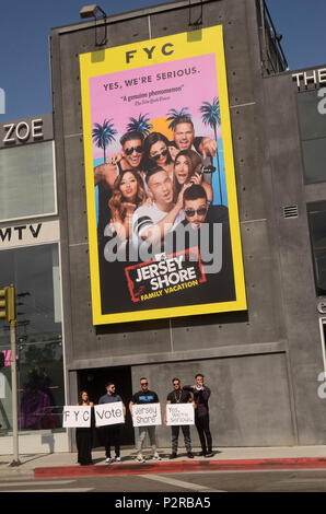 West Hollywod, Ca. 15th June, 2018. Deena Nicole Cortese, Vinny Guadagnino, Mike 'The Situation' Sorrentino, Ronnie Ortiz-Magro, Pauly D at MTV's Jersey Shore FYC Photo Op in West Hollywood, California on June 15 2018. Credit: David Edwards/Media Punch/Alamy Live News Stock Photo