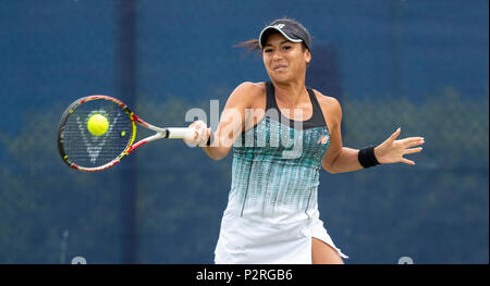 Nottingham Tennis Centre, Nottingham, UK. 16th June, 2018. The Nature Valley Open Tennis Tournament; Forehand from Heather Watson (GBR) playing in the ladies doubles with Mihaela Buzarnescu (ROU) Credit: Action Plus Sports/Alamy Live News Stock Photo
