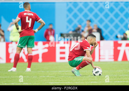 Younes BELHANDA (right, MAR) and Manuel DA COSTA (MAR) are disappointed, showered, decapitation, disappointment, sad, frustrated, frustrated, late, whole figure, Morocco (MAR) - Iran (IRN) 0: 1, Preliminary Round, Group B, Game 4, on 15.06.2018 in St.Petersburg; Football World Cup 2018 in Russia from 14.06. - 15.07.2018. | usage worldwide Stock Photo