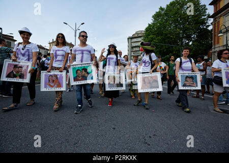 Turin, Italy. 16th June, 2018. People demonstrate for the LGBT rights. Credit: MLBARIONA/Alamy Live News Stock Photo