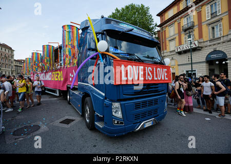 Turin, Italy. 16th June, 2018. People demonstrate for the LGBT rights. Credit: MLBARIONA/Alamy Live News Stock Photo