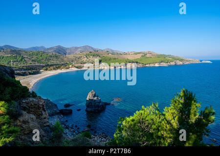 Spain, Catalonia, hiking from Cerbere in France to Llança in Spain on the GR 92 and European long distance path E 12, Colera, Garbet beach Stock Photo