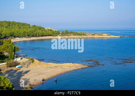 Spain, Catalonia, hiking from Cerbere in France to Llança in Spain on the GR 92 and European long distance path E 12, Llança, Canyelles beach and Cros beach Stock Photo