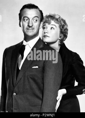 Original Film Title: ASK ANY GIRL.  English Title: ASK ANY GIRL.  Film Director: CHARLES WALTERS.  Year: 1959.  Stars: DAVID NIVEN; SHIRLEY MACLAINE. Credit: M.G.M. / Album Stock Photo