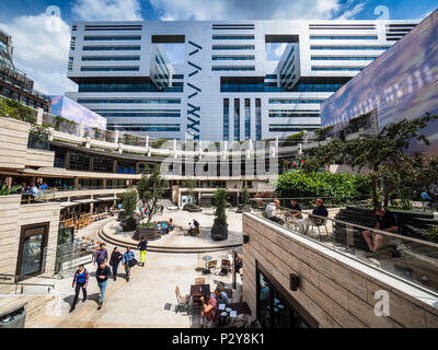 UBS 5 Broadgate in the City of London - the new UBS London HQ offices, designed by MAKE architects Ken Shuttleworth and opened in 2016 Stock Photo