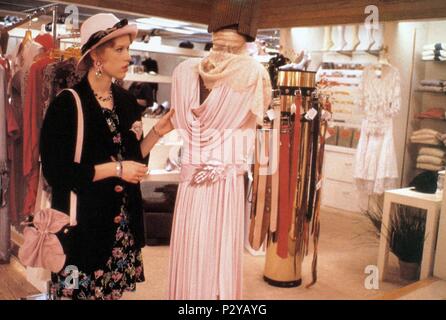 Original Film Title: PRETTY IN PINK.  English Title: PRETTY IN PINK.  Film Director: HOWARD DEUTCH.  Year: 1986. Credit: PARAMOUNT PICTURES / Album Stock Photo