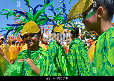 Ritmo del pajarito (bird's rythm). Battle of Flowers, Barranquilla Carnaval. Stock Photo