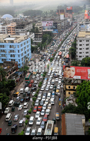 Heavy traffic clogs the VIP Road at Farmgate in Dhaka ahead of Iftar during Ramadan. Dhaka, Bangladesh. Stock Photo