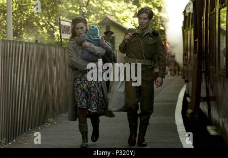 Original Film Title: THE EDGE OF LOVE.  English Title: THE EDGE OF LOVE.  Film Director: JOHN MAYBURY.  Year: 2008.  Stars: KEIRA KNIGHTLEY; CILLIAN MURPHY. Credit: BBC FILMS/CAPITOL FILMS/PRESCIENCE FILM FUND/RAINY DAY / Album Stock Photo