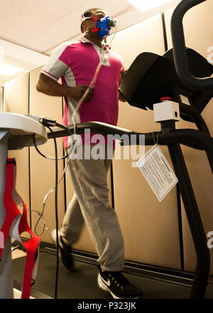 The health educators at the Army Wellness Center use the HeartMath ...