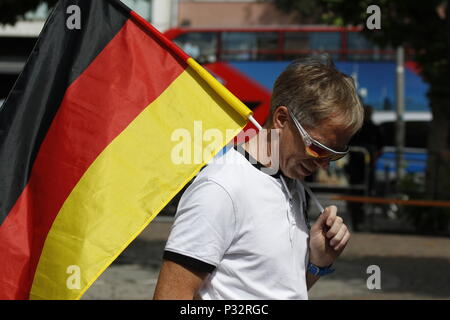 Frankfurt, Germany. 17th June 2018.  Around 50 right-wing protesters followed the call of Heidi Mund, the former organiser of the FRAGIDA protest in Frankfurt, to use the newly styled 'Tag der Patrioten' (Day of the Patriots), to protest against the government and refugees outside the St. Paul's Church in Frankfurt, a symbol for German Democracy. The protest was part of a larger movement of different right-wing organisations to change the former Day of German Unity (17. June) to a Day of the Patriots in several German cities. Credit: Michael Debets/Alamy Live News Stock Photo