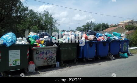 Corfu, Greece, 17 June 2018. Growing concern to health in Corfu, Greece as refuse collections have not been made in many areas for over two months due to dispute with local residents over landfill operations Credit: AMANDA YOUNG/Alamy Live News Stock Photo