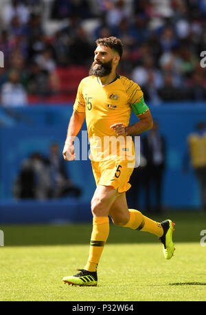 16 June 2018, Russia, Kazan, Soccer, FIFA World Cup 2018, Matchday 1 of 3, France vs Australia in the Kazan Arena: Mark Milligan from Australia. Photo: Andreas Gebert/dpa Stock Photo