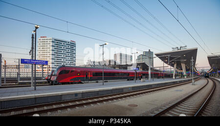 Platforms of Vienna Central Station (Hauptbahnhof), Austria Stock Photo